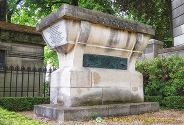 Tomb of La Fontaine